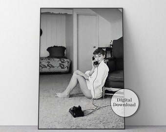 Vintage Audrey Hepburn Poster Print, Black And White Photography, Vintage Movie Poster, Fashion Prints, Old Hollywood, Home Decor, Wall Art