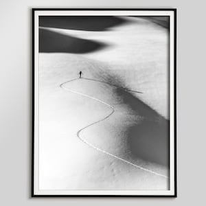 Vintage Apres Ski Photo Print, Digital Download, Black and White, Printable Wall Art, Vintage Ski Art, Ski Home Decor, Ski Lodge Wall Decor
