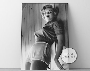 Marilyn Monroe Poster, Black and White, Vintage Print, Fashion Photography, Old Hollywood Decor, Marilyn Monroe Print Wall Art, Canvas, Gift