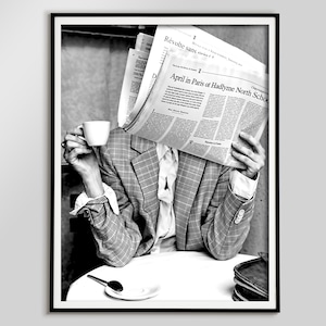 Stampa di donna che legge il giornale, arredamento di caffetteria, bianco e nero, fotografia d'epoca, poster di moda, arredamento della sala da pranzo, download digitale