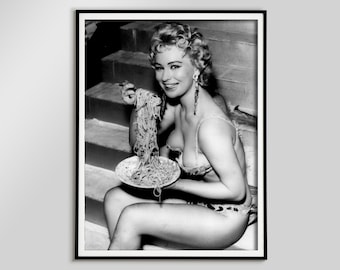 Vintage Italian Woman Eating Spaghetti Black and White 1950s Photo Digital Download, Old Hollywood Kitchen Wall Art, Spaghetti Print Poster