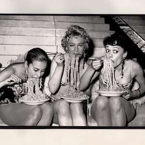 Woman Eating Spaghetti Print, Black and White, Vintage Kitchen Wall Art, Pasta Poster, Dining Room Decor, Digital Download, Restaurant Decor