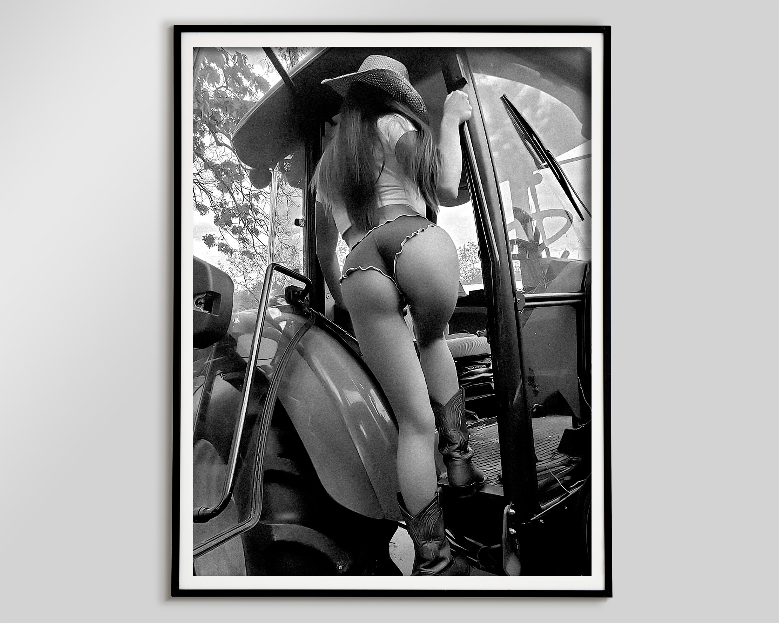 Feminist Print: Naked Woman on Classic Car, Black and White Vintage  Feminist Photography, Summer Poster, Girls Room Decor, Digital Download -  Etsy