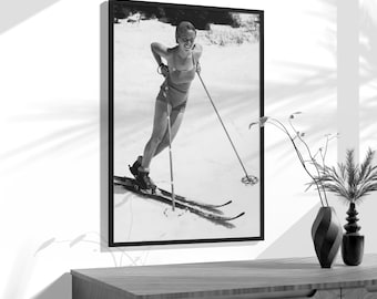 Vintage Ski Woman Poster, Printable Ski Wall Art, Decor, Digital Download, Retro Ski Photo Print, Apres Ski Poster, Black and White Ski Art