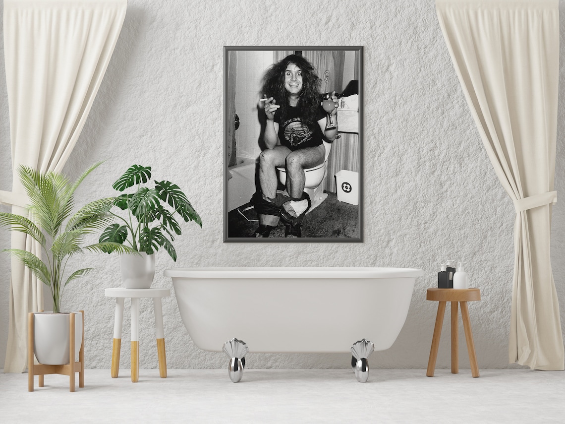 ozzy osbourne in toilet