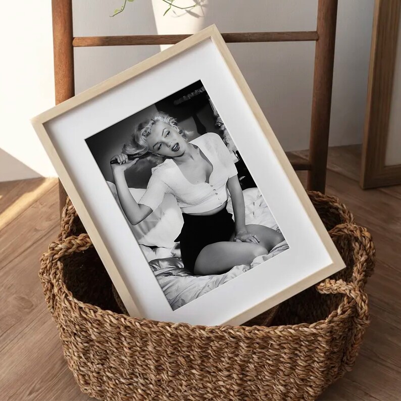 Marilyn Monroe Movie Poster, Vintage Wall Art, Marilyn Monroe Prints, Feminist Poster, Bedroom Wall Decor, Classic Movie, Monroe Gifts