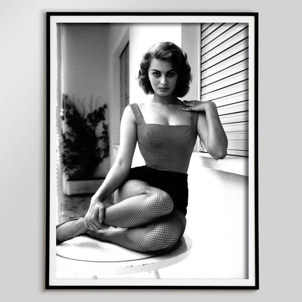 Sophia Loren Poster - Vintage Black  White Photo Print - Old Hollywood Fashion Wall Decor