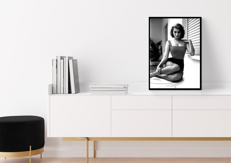 sophia loren poster, black and white, photo print, vintage poster, retro wall art, old hollywood decor, digital download, fashion wall decor, sophia loren print, sophia loren photo, vintage photography, hollywood divas, glamorous photos