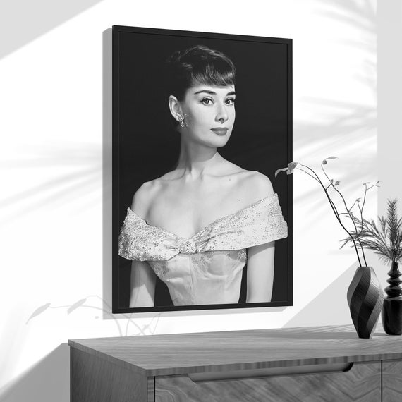 Art mural Audrey Hepburn, vieille décoration hollywoodienne, affiche Audrey  Hepburn noir et blanc, impressions de films, art mural mode, vieux film,  toile, cadeau -  France
