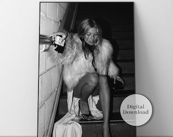 Kate Moss Print, Black And White, Kate Moss Poster, Fashion Wall Art, Vintage Poster, Feminist Print, Bedroom Wall Decor, Above Bed Decor