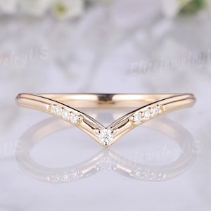 Unique Diamond Wedding Band Women Curved Wedding Band Stacking Moissanite Matching Ring Art Deco Chevron V Shaped Wedding Anniversary Gift