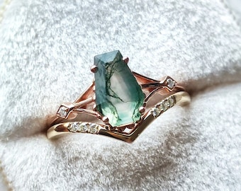 Coffin cut moss agate engagement rings green moss agate wedding ring set rose gold diamond cluster green gemstone art deco rings for women