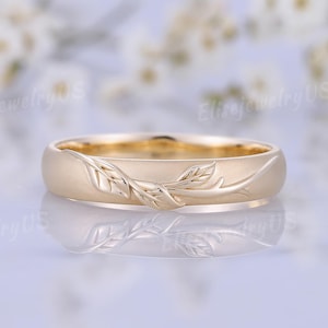 Nature Inspired Leaf Mens Wedding Band Unique Engraved Matte Wedding Ring Solid Gold Stacking Matching Rings Anniversary Gift for Him