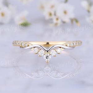 Art Deco Moissanit Böjd Vigselring Tvåfärgad Diamant Vigselring Unika Stapelbara Matchande Ringar V-formad Löftering Jubileumspresent