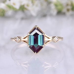 Hexagon Shaped Alexandrite Wedding Engagement Ring Unique Moissanite Bridal Ring Vintage Rose Gold Color Changing Ring Promise Ring Women