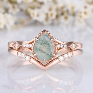Unique Pear Shaped Moss Agate Engagement Ring Set Rose Gold Green Moss Bridal Sets Curved Wedding Band 2pcs Unique Rings Natural inspired