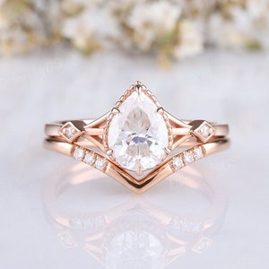 Unique 6x8 Pear Moissanite Engagement Ring Set Dainty 14K Rose Gold Ring Bridal Set Vintage Wedding Ring Promise Ring Anniversary Gift Women