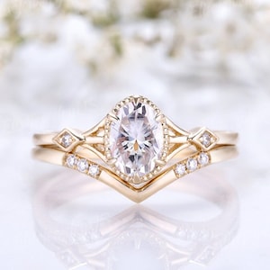Moissanite Engagement Ring Set Vintage Unique Oval Cut Wedding Rings Rose Gold Curved Wedding Band 2pcs Wedding Set Promise Ring For Her
