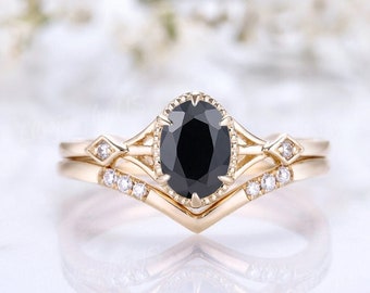 Vintage Oval Cut Black Onyx Engagement Ring Set 14k Rose Gold Wedding Ring Set Art Deco Curved Moissanite Wedding Band Gift For Women