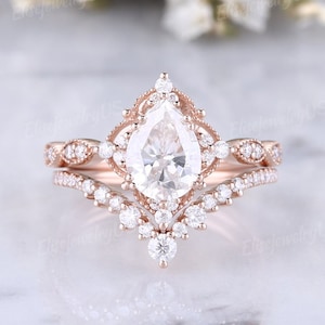 Pear Moissanite Engagement Rings Moissanite Ring Set Vintage wedding ring Women Unique Bridal Set Rose gold Rings 2pcs Promise Rings