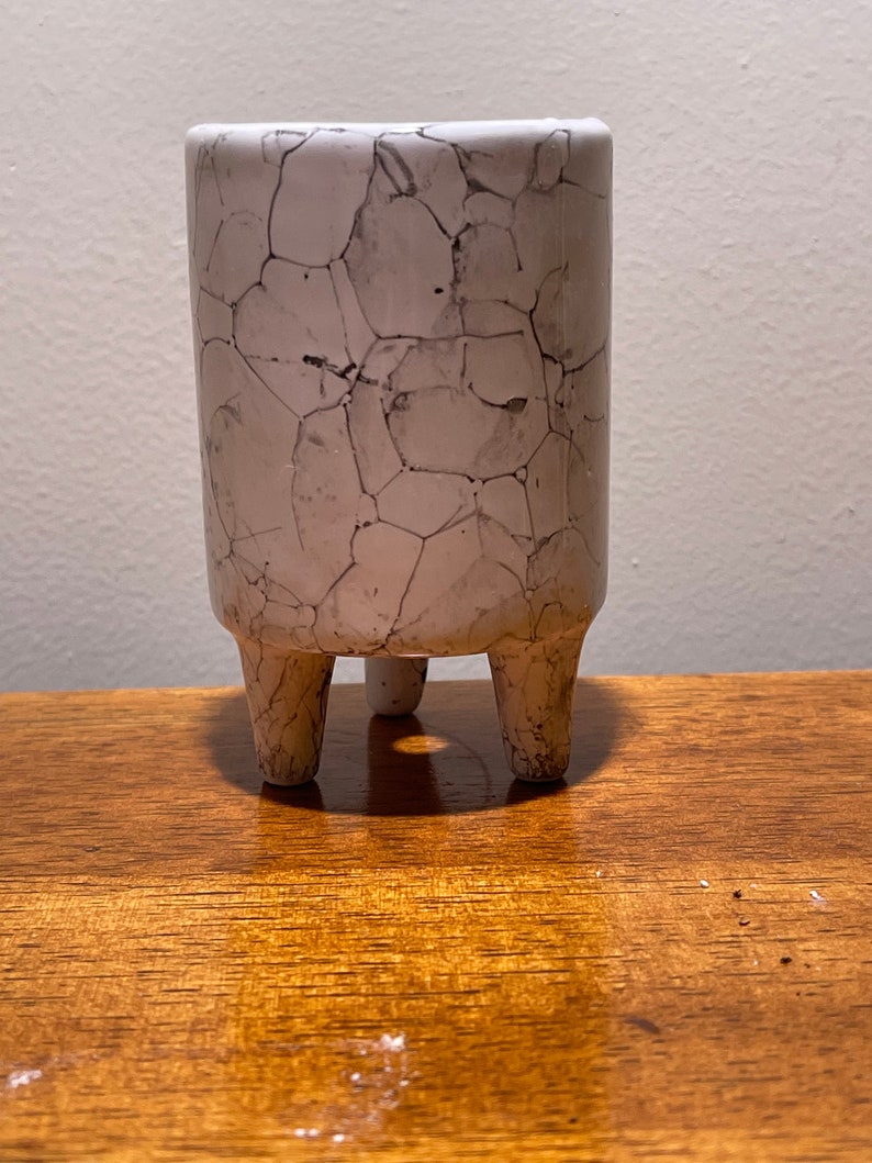 Tiny pots!