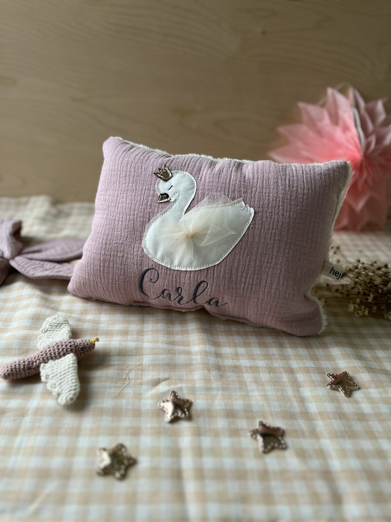 Name cushion swan old pink image 1