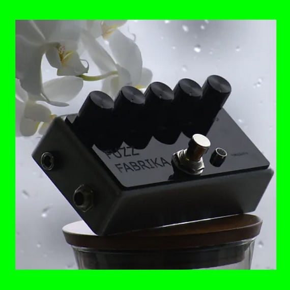 How to Build a Fuzz Factory Clone (DIY Guitar Pedal Kit