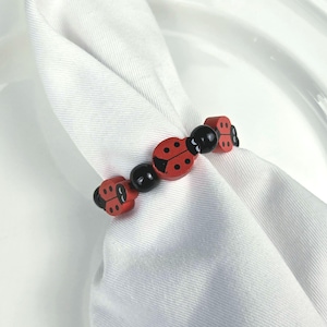 Ladybug Napkin Ring for picnic, Lady Bug Napkin Holder, Summer Farmhouse Table Decor, Ladybug Kitchen Decor, Hand painted bead home decor
