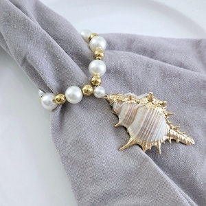 Seashell Napkin Ring, Coastal Napkin Holder, Beach Theme Table Decor, Beach House Table Setting, Coastal Cottage Decor, Beach Party Decor