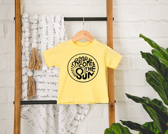 2 in 1 sun graphic tee