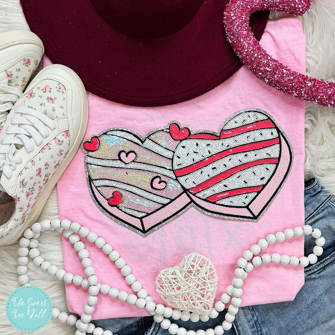 Valentine’s Day Sequin Heart Round Neck Long Sleeve Sweatshirt