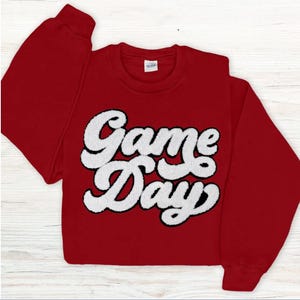 Sudadera de cuello redondo con parche de chenilla para el día del juego - Sudadera con parche de chenilla - Sudadera para el día del juego - Espíritu escolar - Día del juego en la escuela secundaria