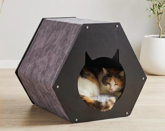 Modernes Holzkatzenhaus mit waschbarem Leinenstoff und stilvollem Haustierbett