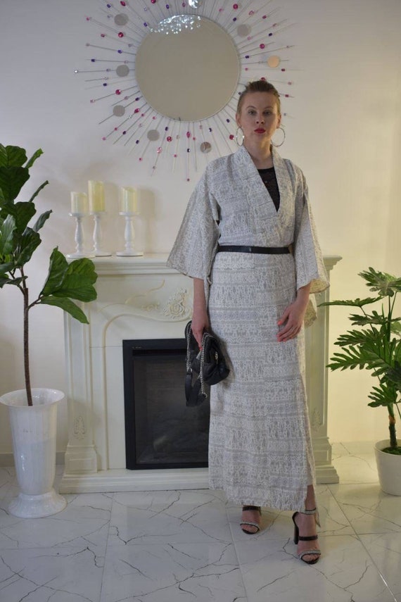 Kimono robe vintage for sale, Japanese traditiona… - image 4