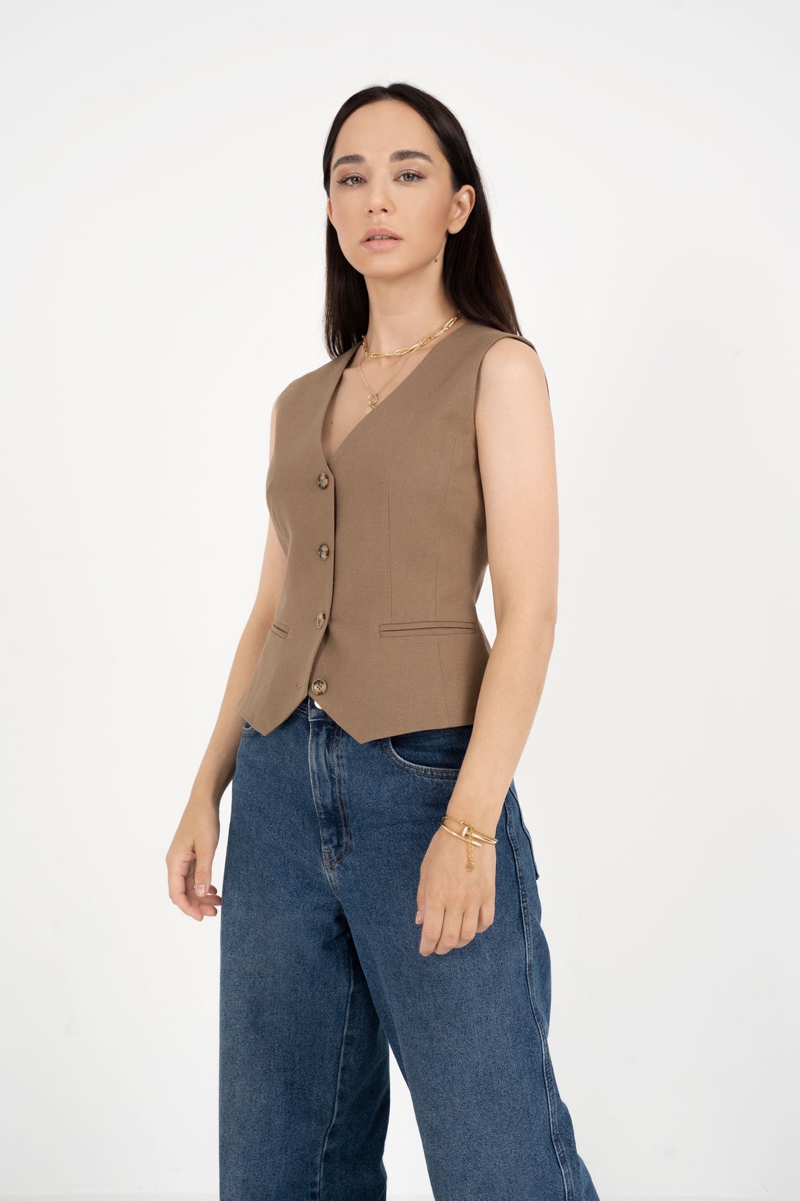 Aliana Vest