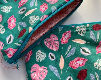 Green Velvet Zipper Pouch Made From Recycled Plastic, Patterned Makeup Bag in Botanical Leaves Print, Travel Clutch Bag, Kindle Case Gift