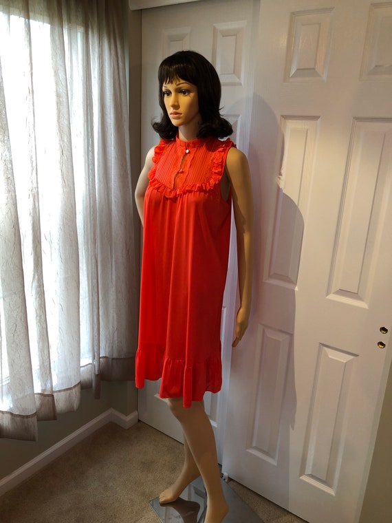 1960s babydoll style nightdress - image 3