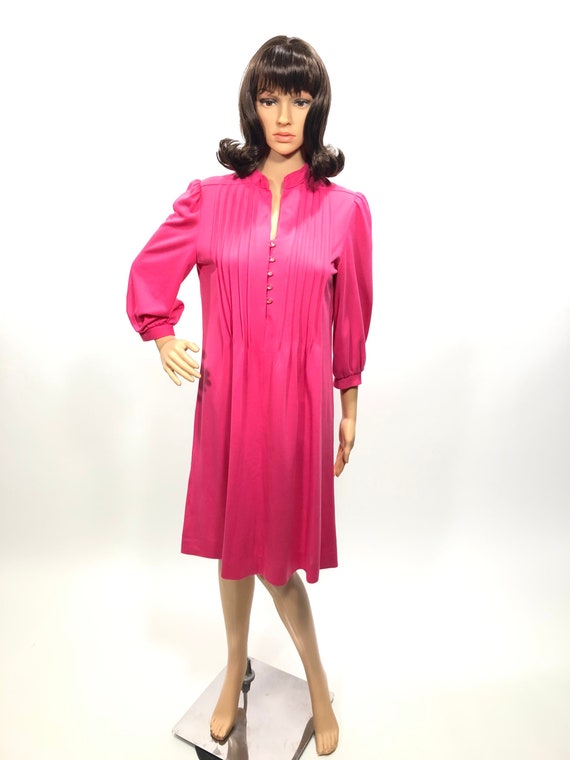 1970s hot pink dress