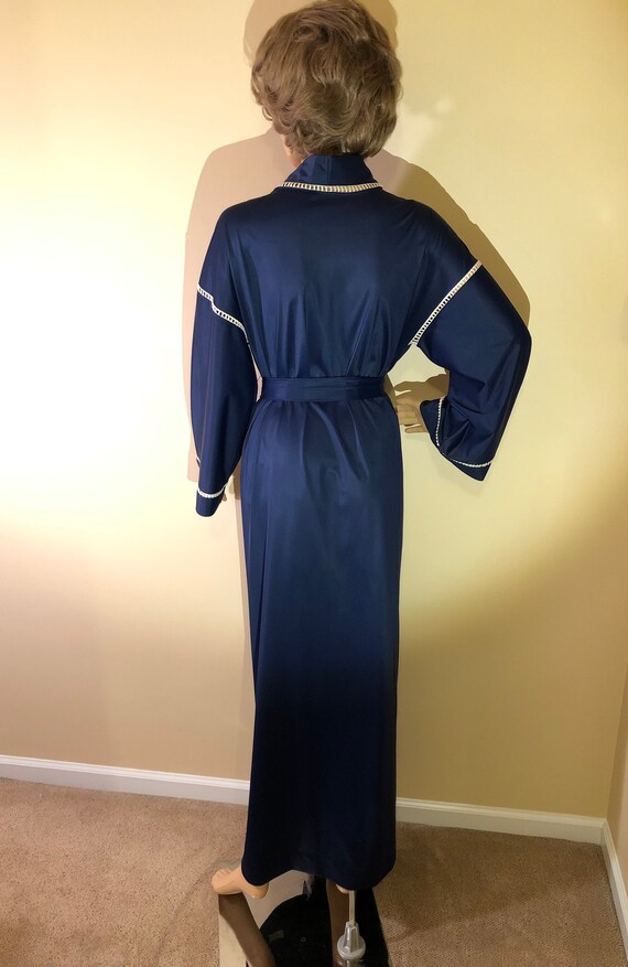 1970’s Vanity Fair Robe - image 2