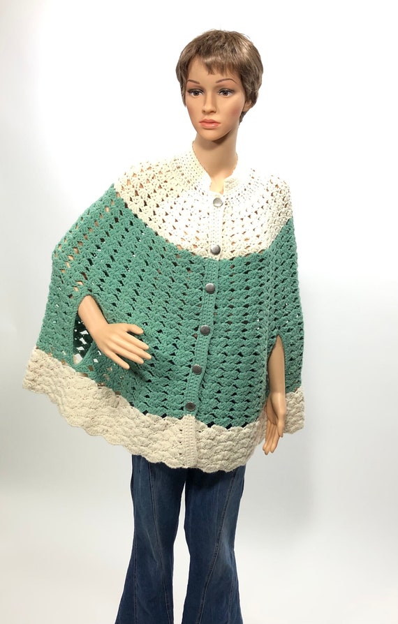 1960s handmade acrylic poncho - image 3