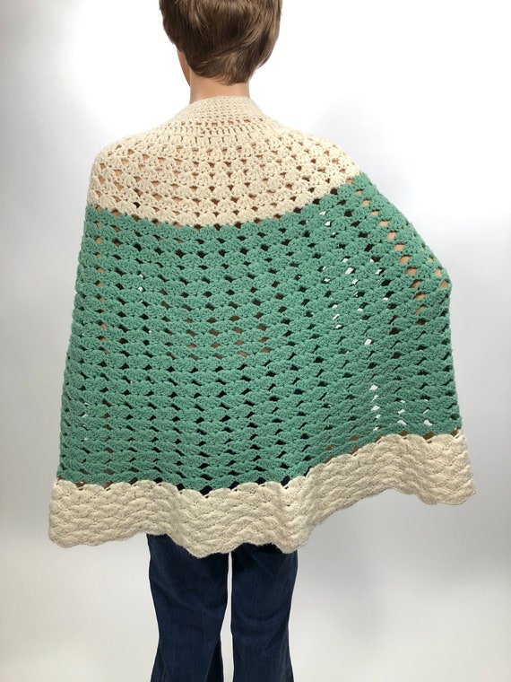 1960s handmade acrylic poncho - image 2