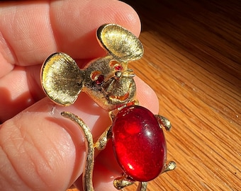 1970's Park Lane Jelly Belly Mouse pin