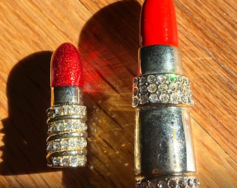Set of two lipstick brooches