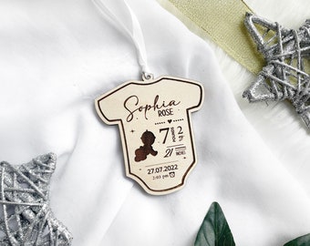 Primer adorno navideño del bebé, adorno de madera personalizado, adorno navideño de estadísticas de nacimiento del bebé, adorno de mono para bebés, primera Navidad