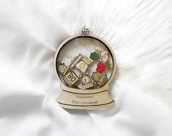 Adorno navideño con forma de coctelera para el primer bebé, adorno de madera personalizado, adorno navideño con las estadísticas del nacimiento del bebé, adorno de recuerdo para el bebé, primera Navidad