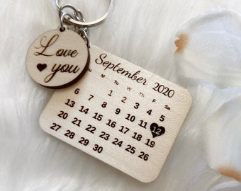 Unique Calendar Date Keychain, Anniversary Gift, Engagement Gift, Wedding Date Keychain, Save the Date Keychain, Custom Date Calendar