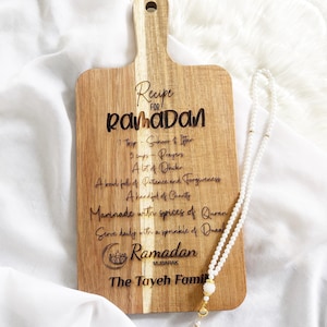 Personalized Ramadan Cutting Board, Engraved Cutting Board, Ramadan Gift, Islamic Kitchen Gift, Engraved Cutting Board, Housewarming Gift