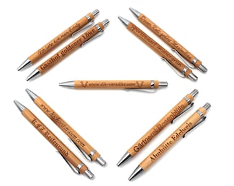 Balpen gepersonaliseerd met uw gewenste gravure gemaakt van bamboe en zwarte vulling