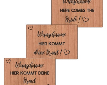 Hochzeitsschild "Hier kommt die Liebe deines Lebens", Hier kommt die Braut! Wunschtext, Hochzeit,Einzug,Blumenkinder,Ringträger