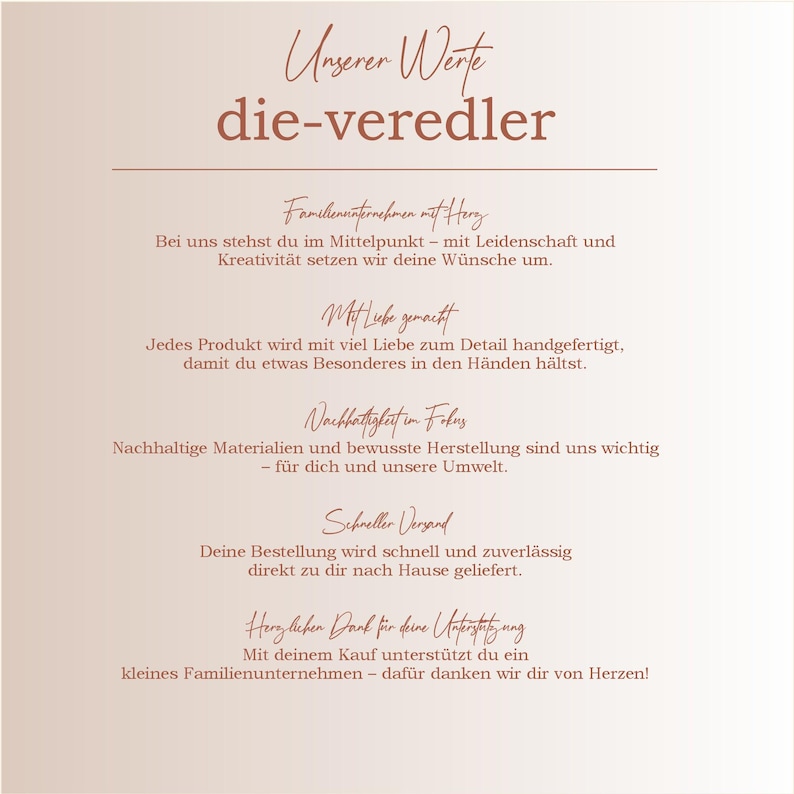 Familienunternehmen
Bei uns stehst du im Mittelpunkt
Mit Liebe gemacht
Jedes Produkt wird mit viel Liebe zum Detail handgefertigt.
Nachhaltigkeit im Fokus
Nachhaltige Materialien und bewusste Herstellung sind uns wichtig – für dich und unsere Umwelt.
Schneller Versand
Deine Bestellung wird schnell und zuverlässig
direkt zu dir nach Hause geliefert.
Herzlichen Dank für deine Unterstützung
Mit deinem Kauf unterstützt du ein 
kleines Familienunternehmen – dafür danken wir dir von Herzen!